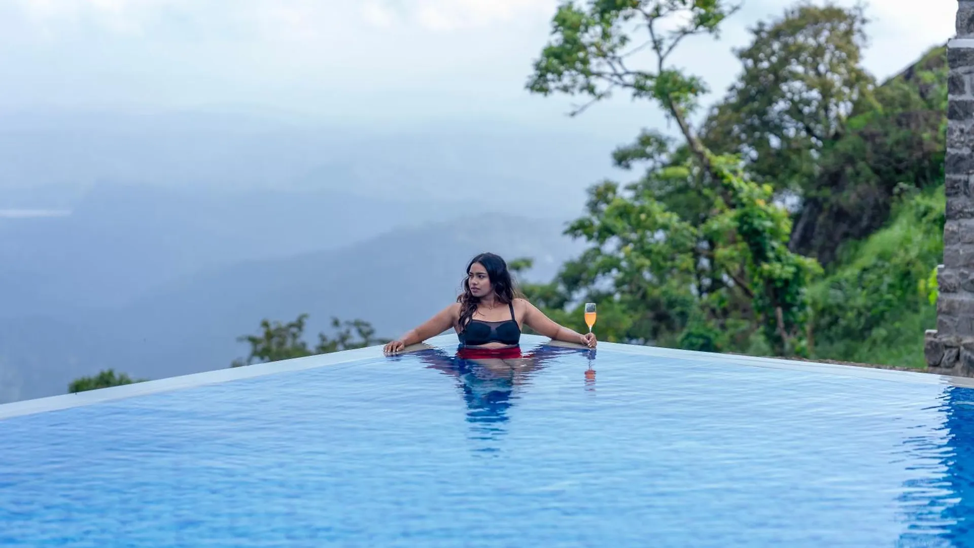 Le Montfort Resort Munnar 5*,  India