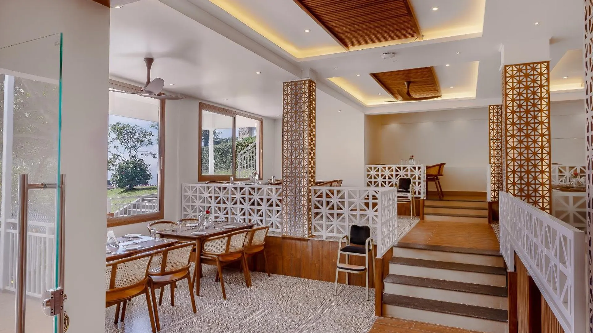 Le Montfort Resort Munnar 5*,